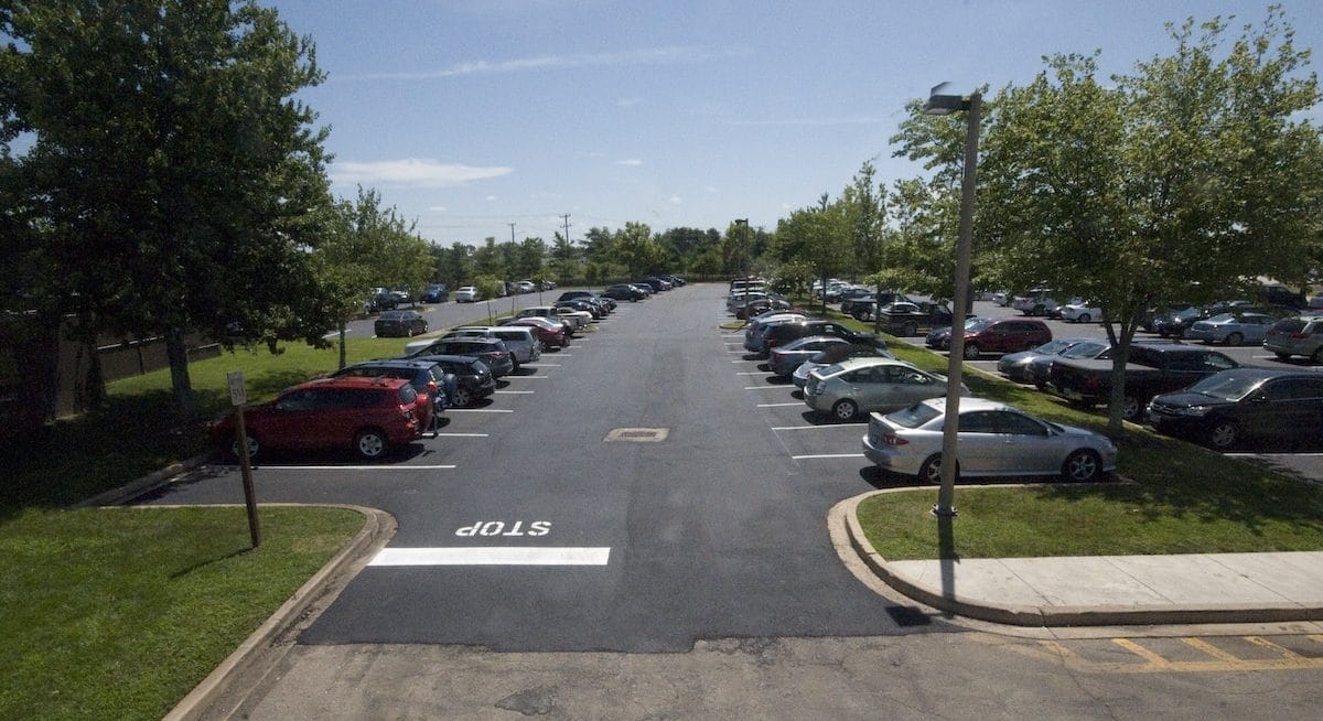 asphalt parking lot repair